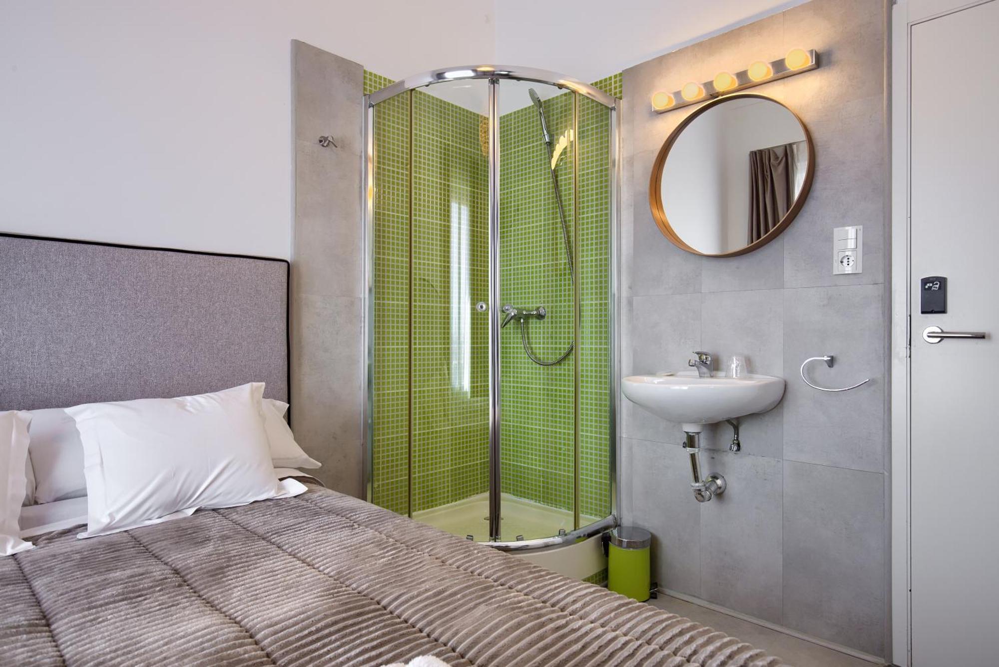 Hostal Besaya Madrid Luaran gambar