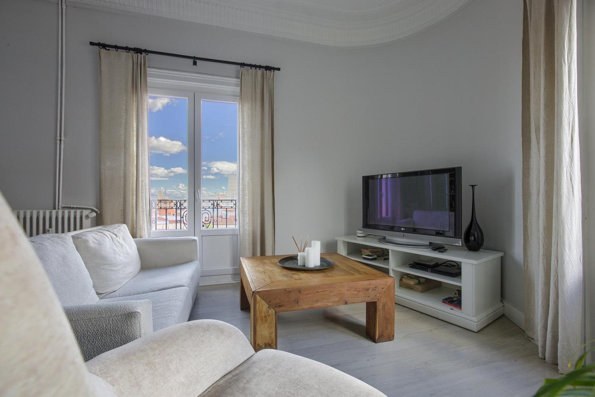 Hostal Besaya Madrid Luaran gambar