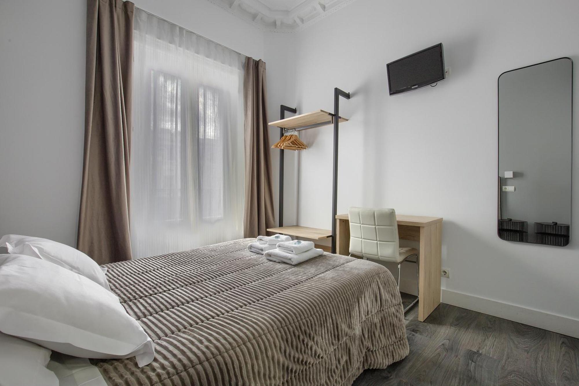 Hostal Besaya Madrid Luaran gambar