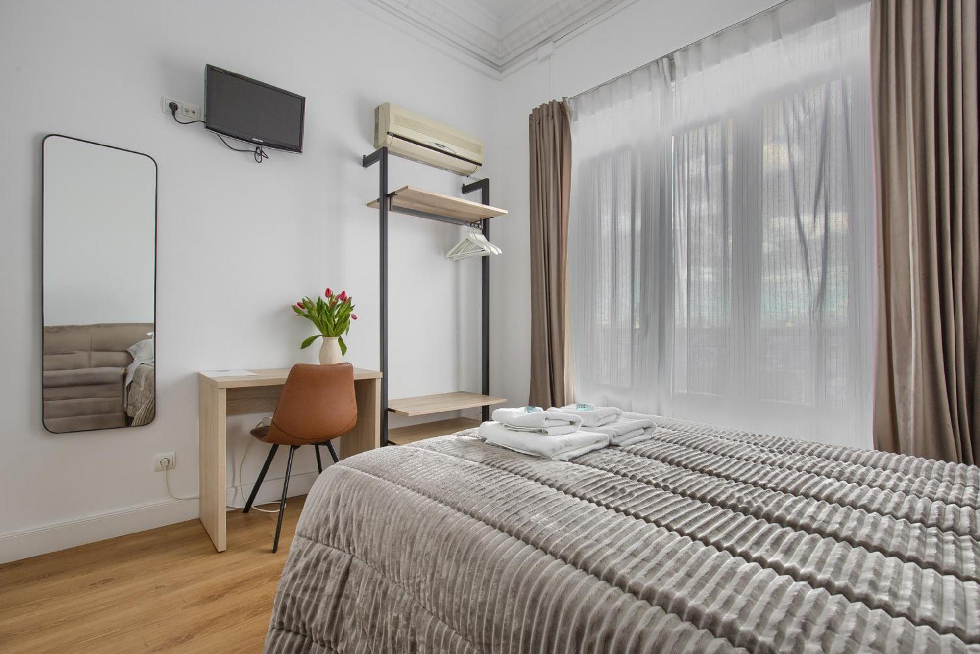 Hostal Besaya Madrid Luaran gambar