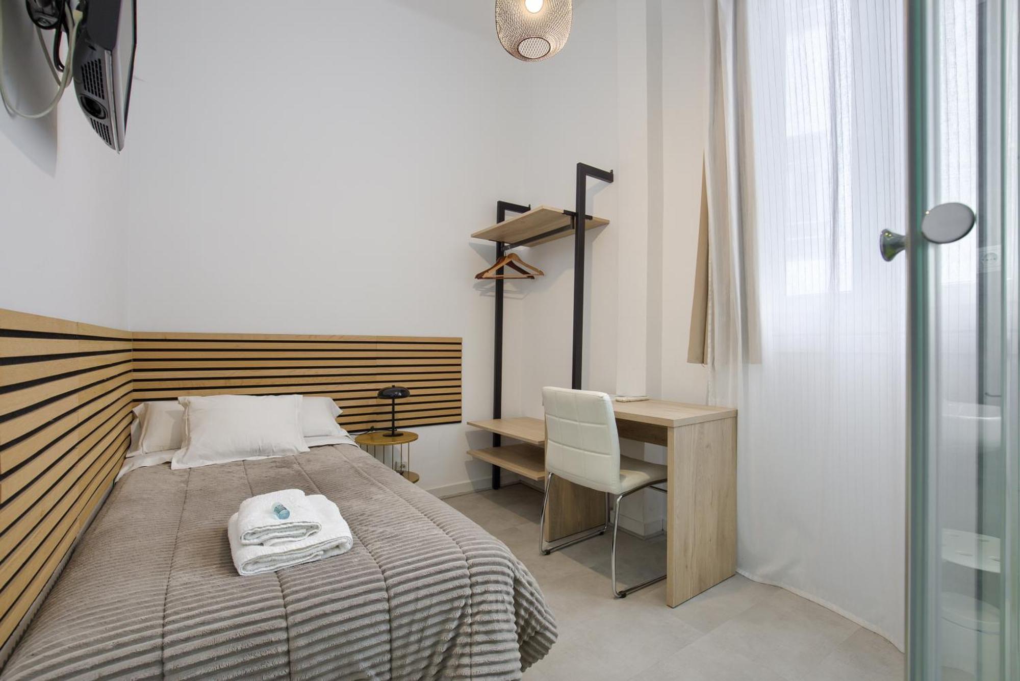 Hostal Besaya Madrid Luaran gambar