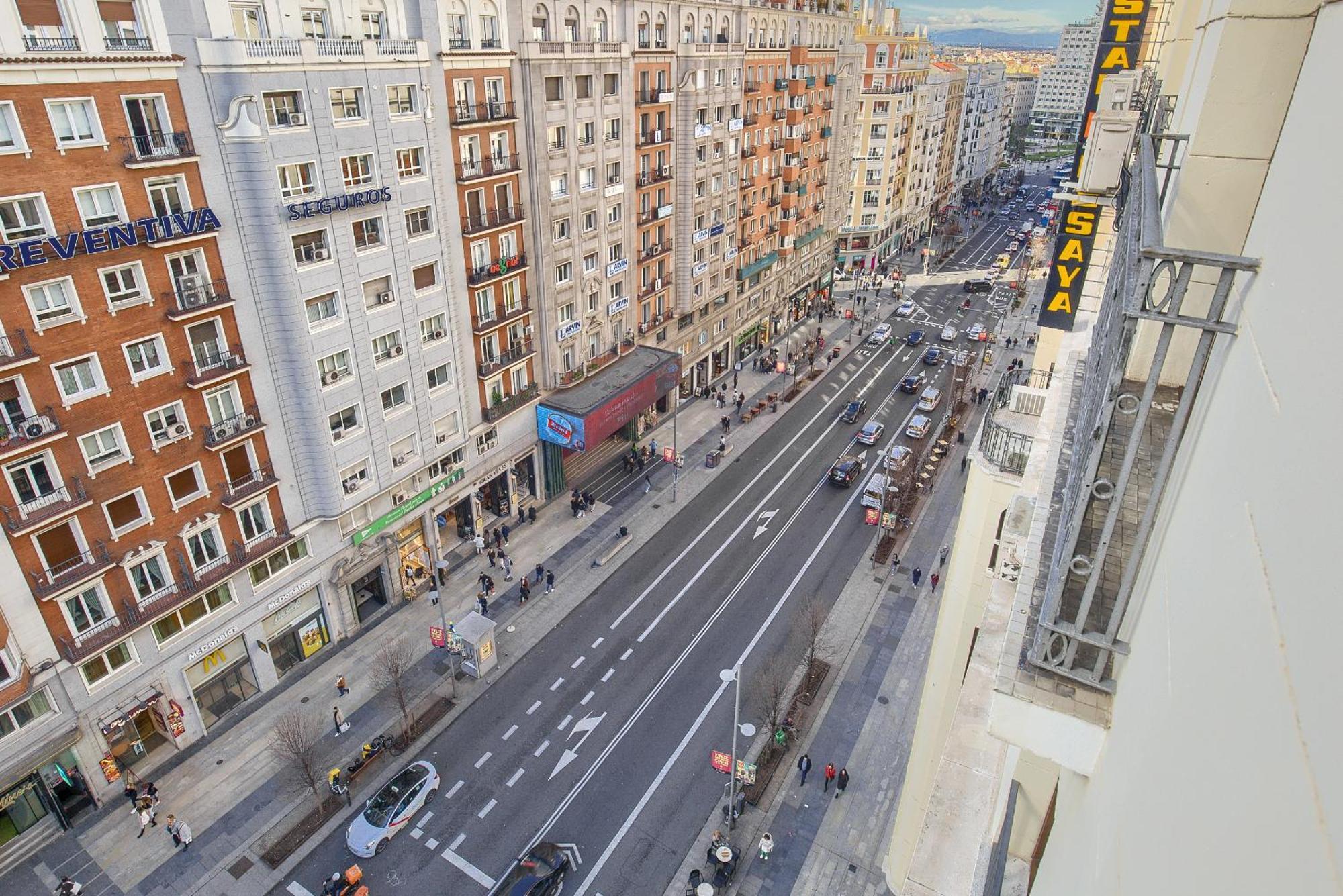 Hostal Besaya Madrid Luaran gambar