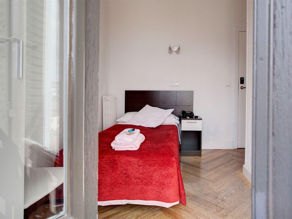 Hostal Besaya Madrid Luaran gambar